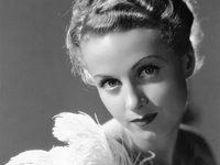 ������� ����� (Danielle Darrieux, Danielle Yvonne Marie Antoinette Darrieux) 
����������