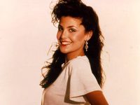 ������� ���� (Sherilyn Fenn) 
����������