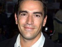 ��� ������ (Ben Chaplin) 
����������