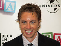 ���� ������ (Dax Shepard) 
����������