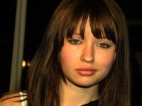 ����� �������� (Emily Browning) 
����������