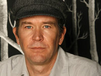������ ������ (Timothy Hutton) 
����������