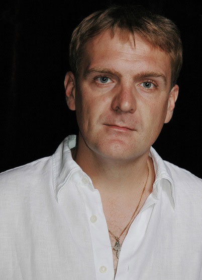 http://www.kino-teatr.ru/acter/album/5899/272288.jpg