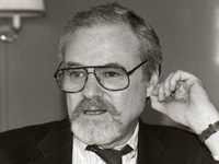 ���� ��. ������ (Alan J. Pakula) 
����������