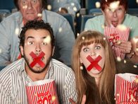 Посетителей кинотеатров и кафе предложили выгонять за мат