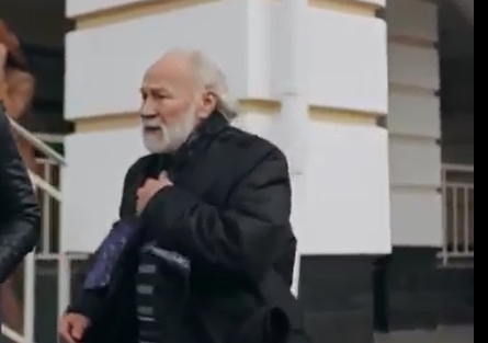  (2017)