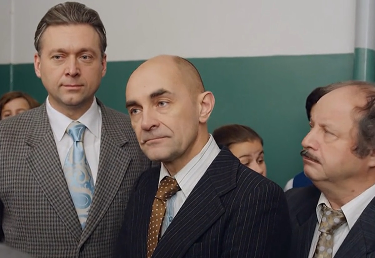  (2019)