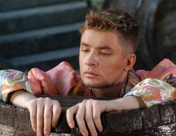   - " ,   " (2003)