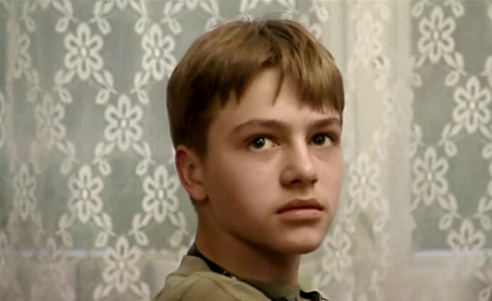  (2002)