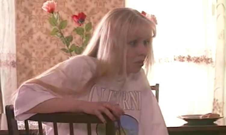 Лана Паули В Купальнике – Улицы Разбитых Фонарей 2 1999