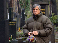 ""(2008)