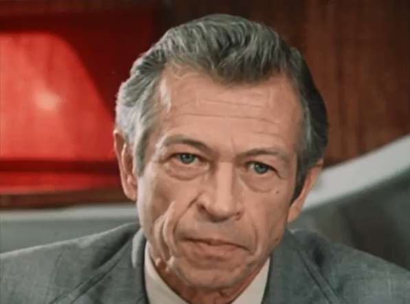    (1976)