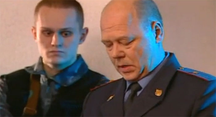   (2002)