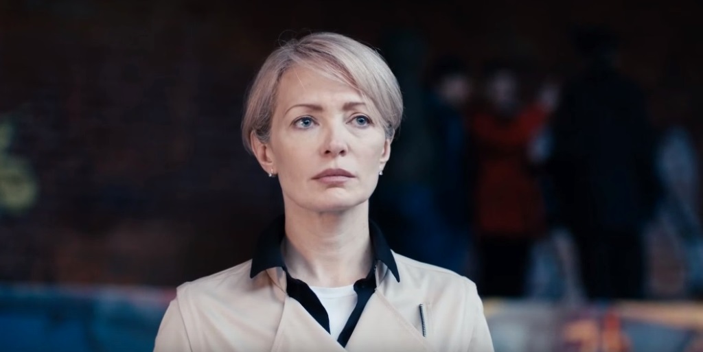 Джульетта геринг актриса в купальнике