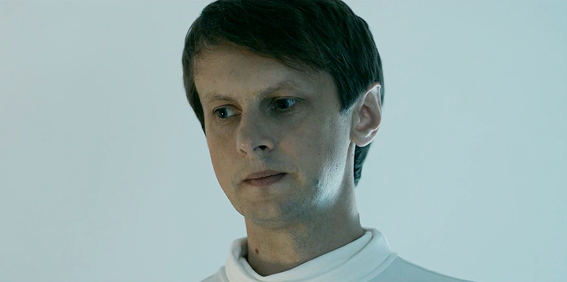  (2017)