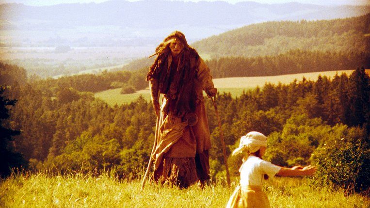  (2000)