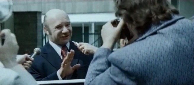     (1976)