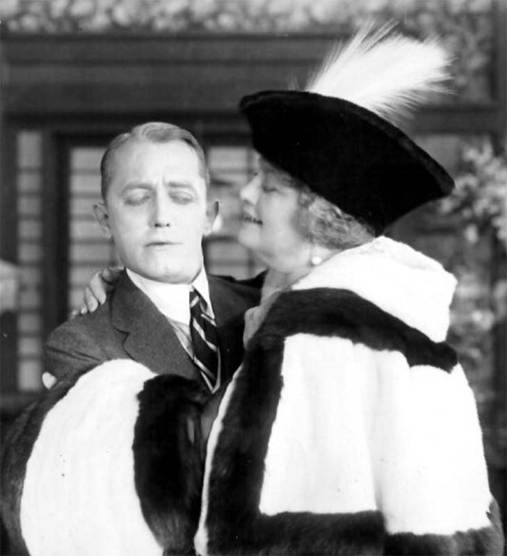   -  .       "Broadway Jones" (1917)