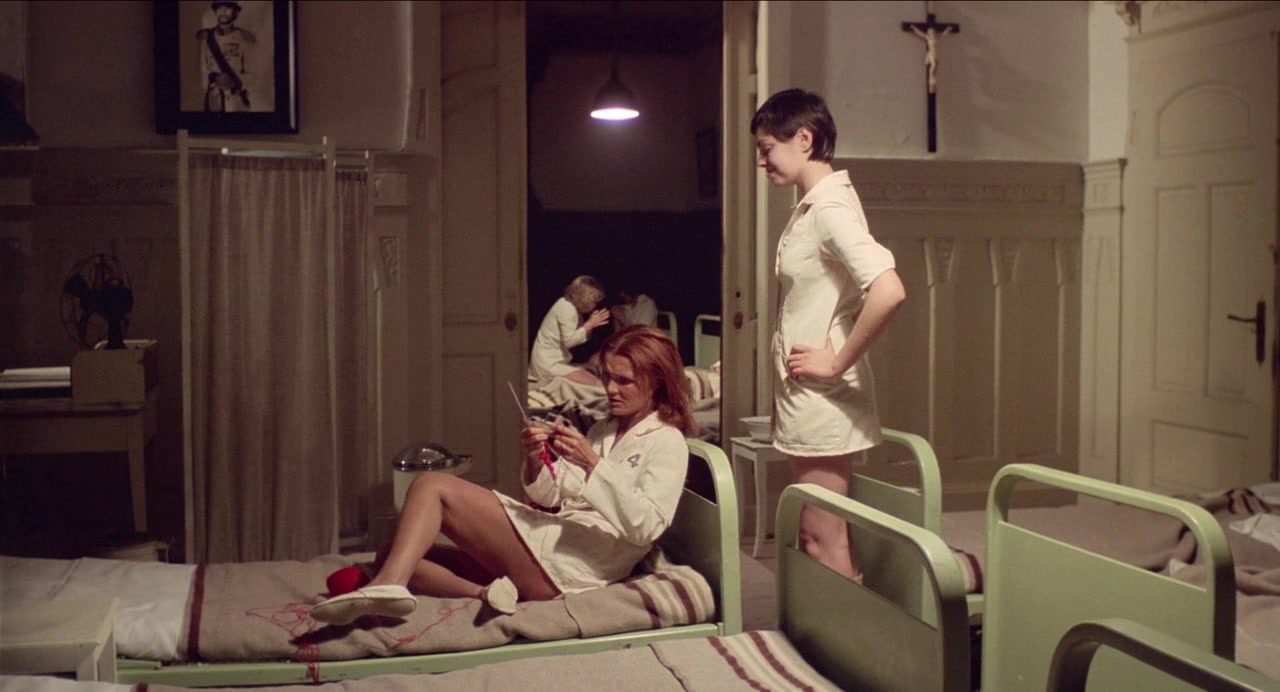     (1976)