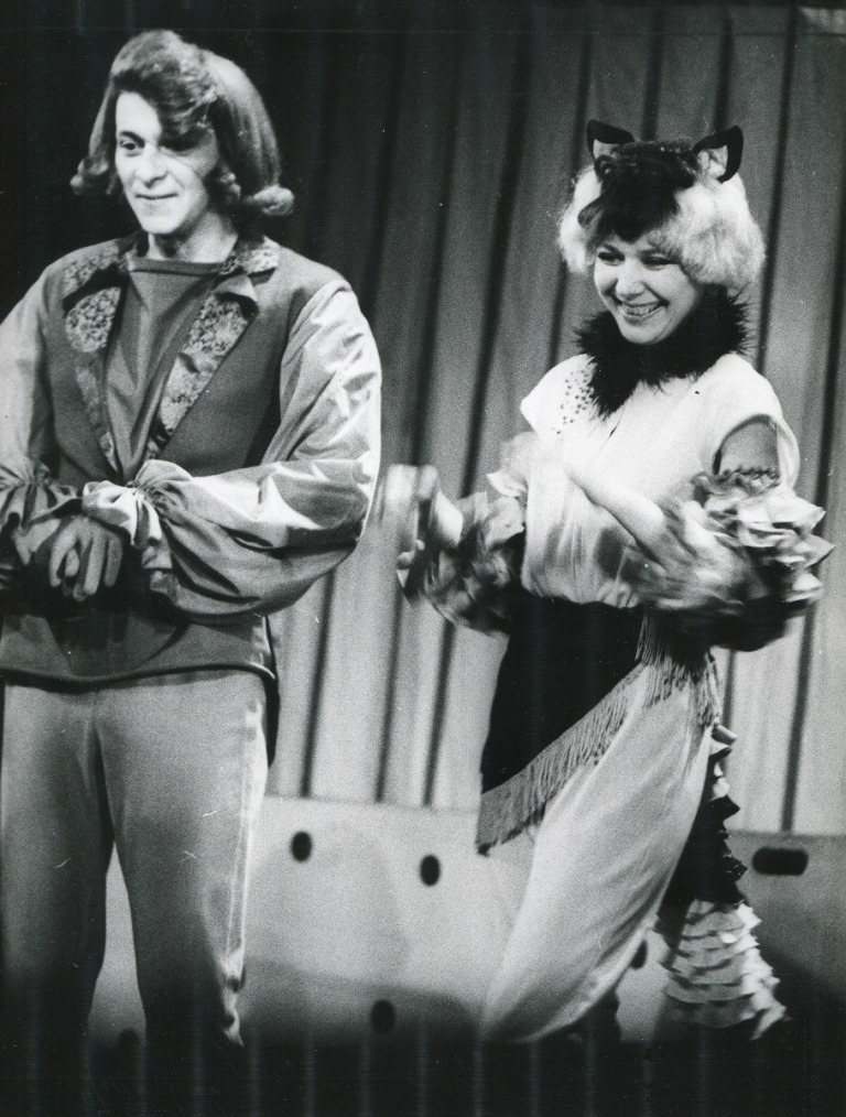   - .   , .   ,  " " (  , 1985 ) .jpg