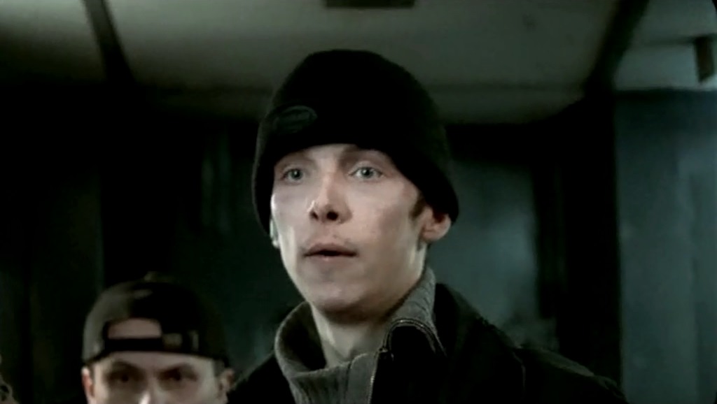   (2004)