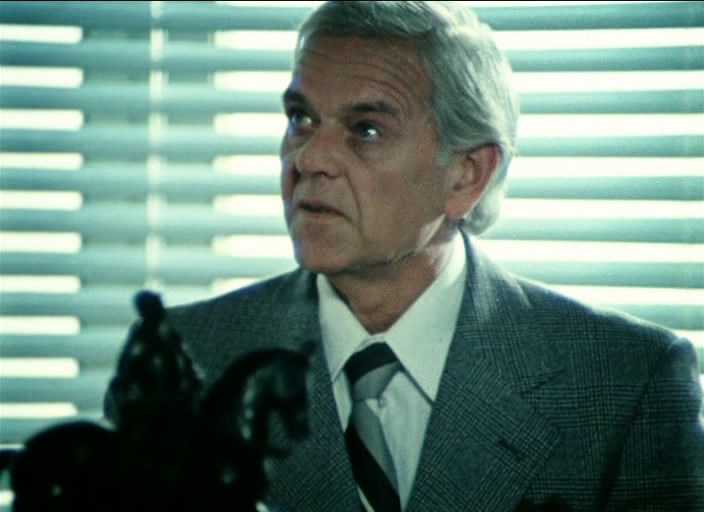    (1977)