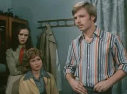   (1976)