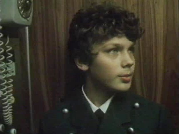   (1985)