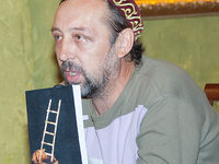      "" 2009 