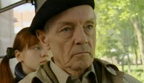   -4 (2001-2002)