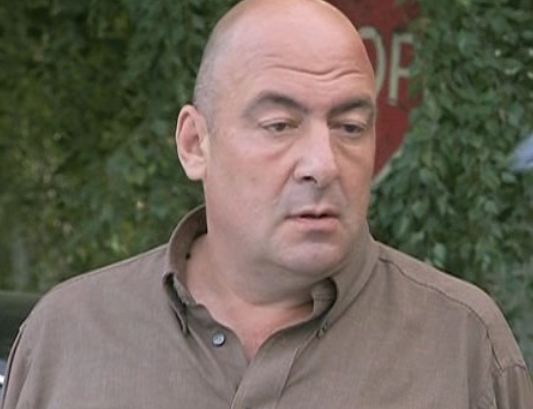  .  (2011)
