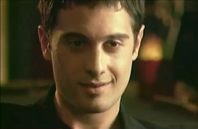   .    (2002)
