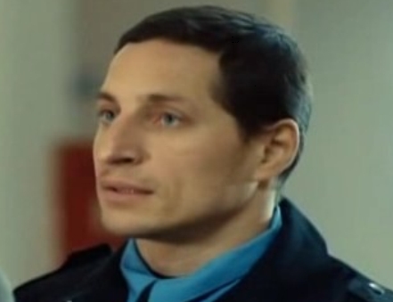   (2015)