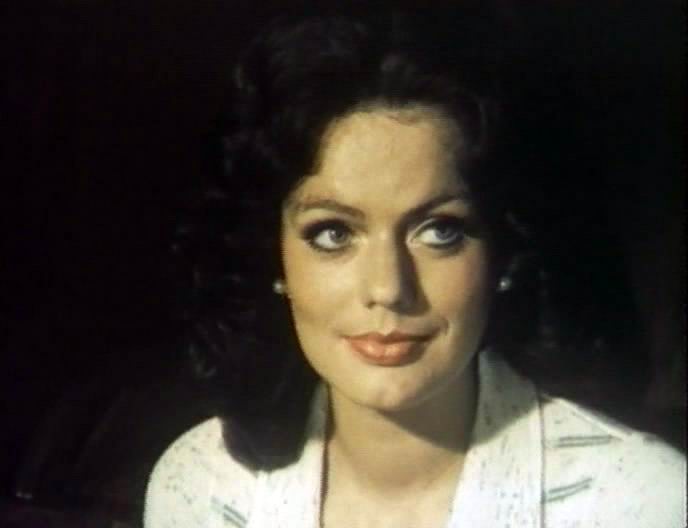    (1976)