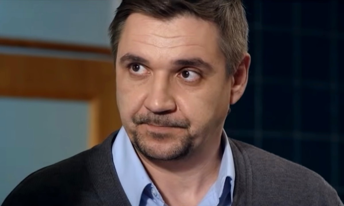  (2019)