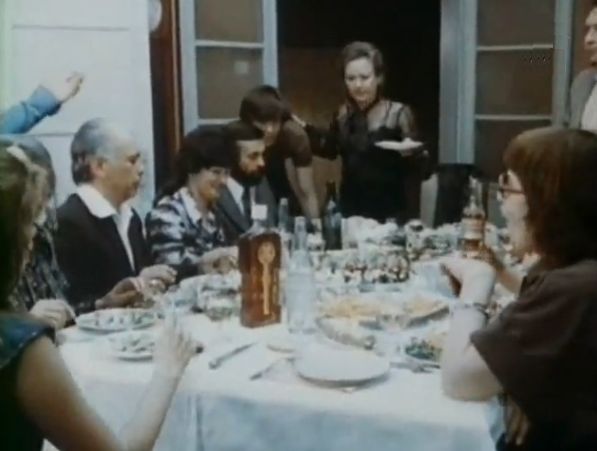   (1977)