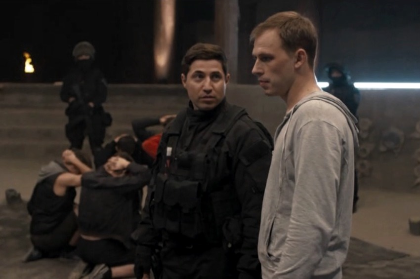 -4 (2020)