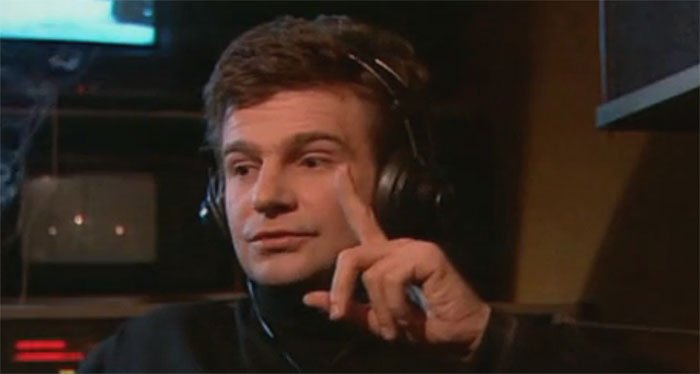   (2002)