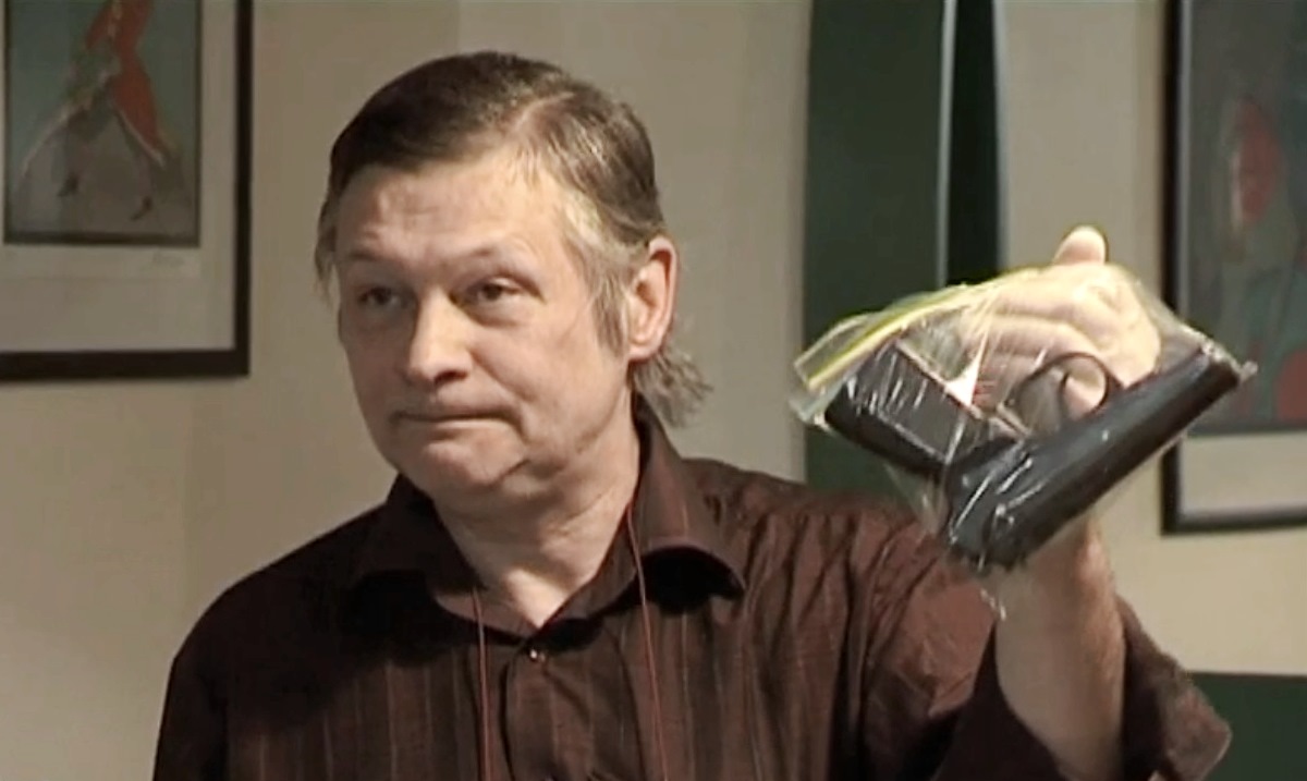 -6 (2009)