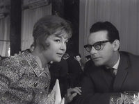 "˸ " (1964)