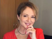 Анна Банщикова В Ночной Рубашке – Бомбила 2011