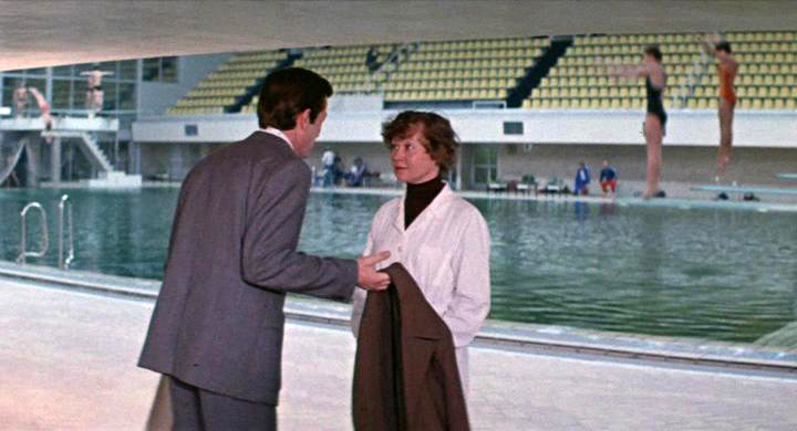    (1981)