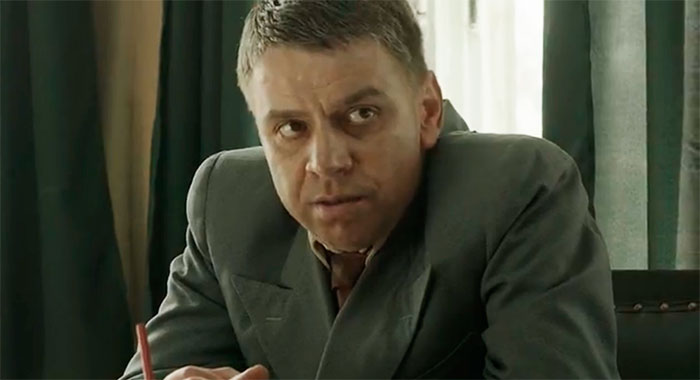 ׸  (2013)