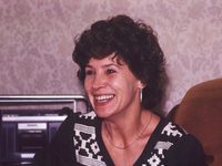 1982 