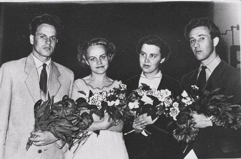   - 1957 ,  Heiki Roots (vasakult), Lya Zernant, Inga Piirits ja Ain Jürisson.