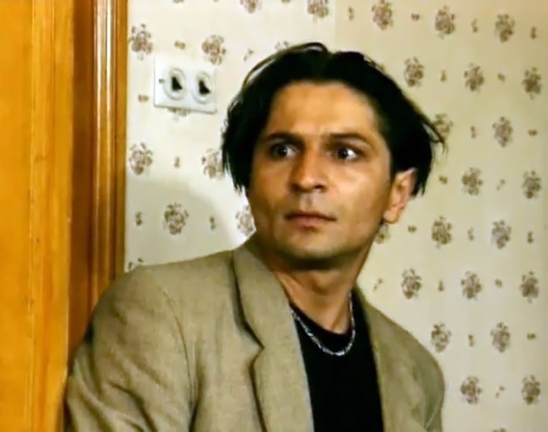 .    (2001)