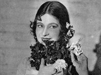 1928 