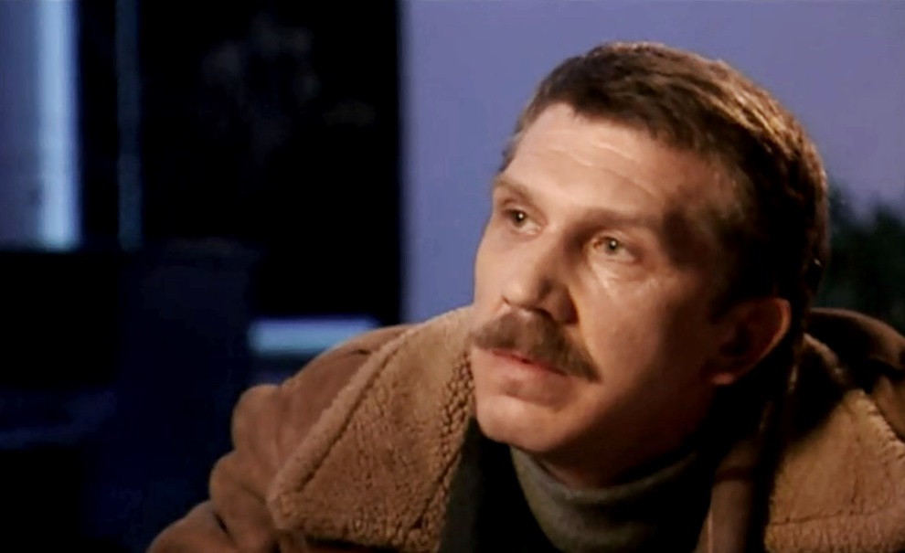  (2002)