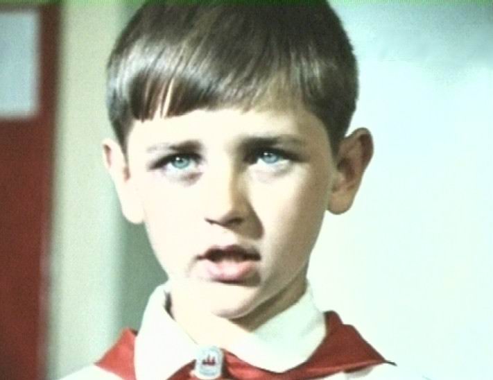   (1976)