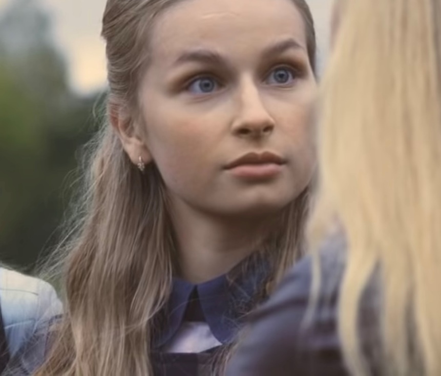     (2017)
